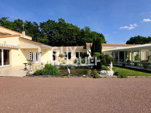 Maison vente à Rochefort, Etaules