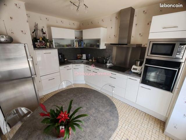 Maison vente à Chinon, Centre-Val de Loire
