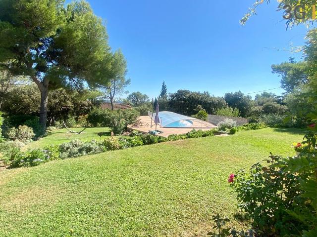 Maison vente à Carpentras, Uchaux