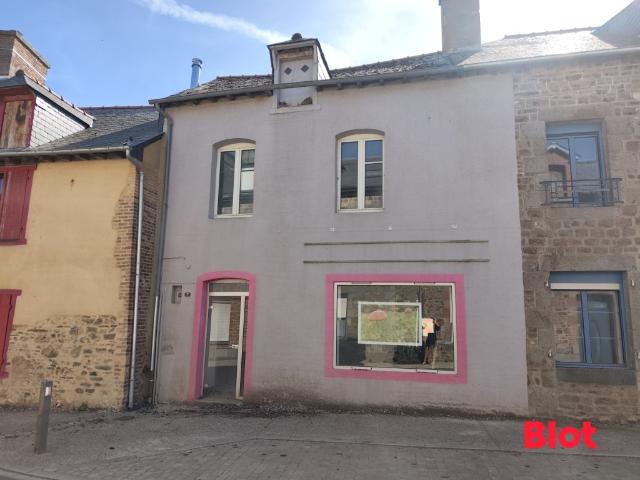 Maison vente à Montaillé, Guipel
