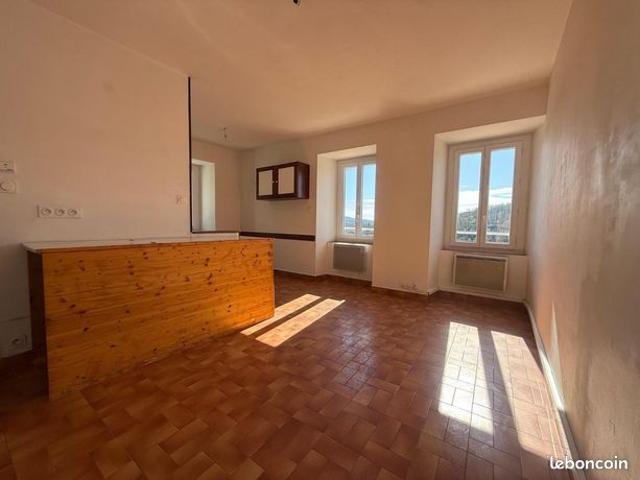 Maison vente à Largentière, Vogüé