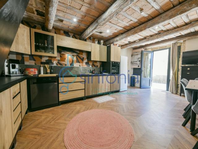Maison vente à Nîmes, Collias