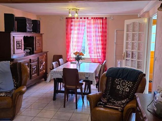 Maison vente à Le Mayet-de-Montagne, Allier