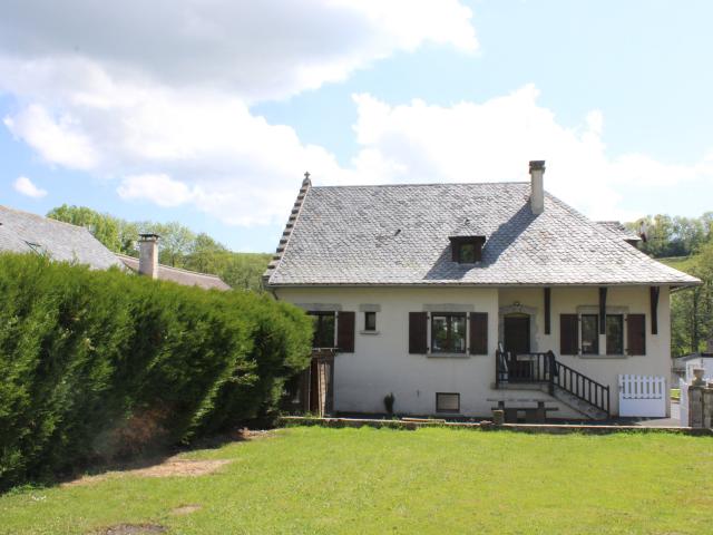 Maison vente à Mauriac, Riom-ès-montagnes