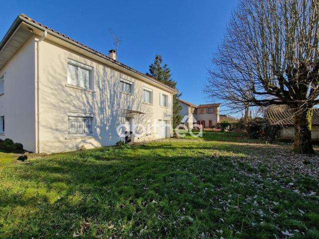 Maison vente à Confolens, Tessonnière