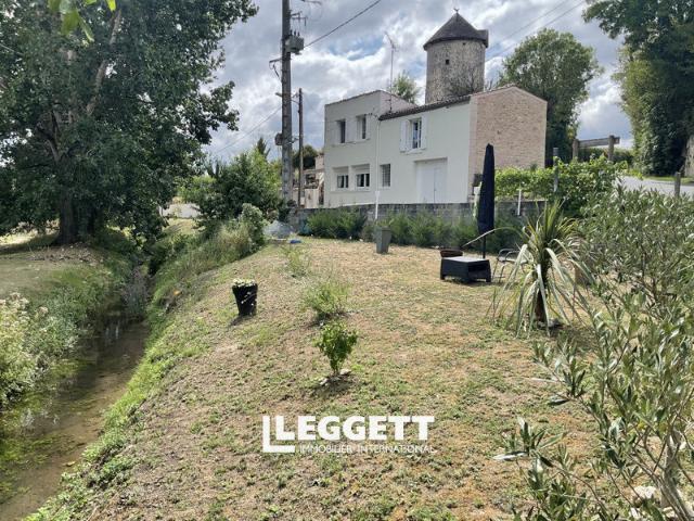 Maison vente à Saint-Jean-d'Angély, Saint-savinien