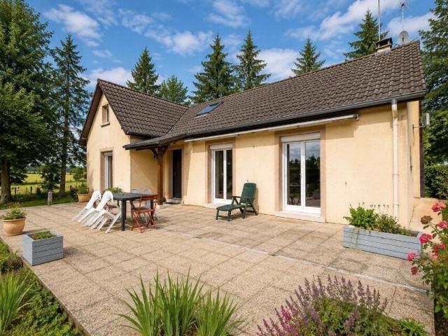 Maison vente à Alençon, Lalacelle