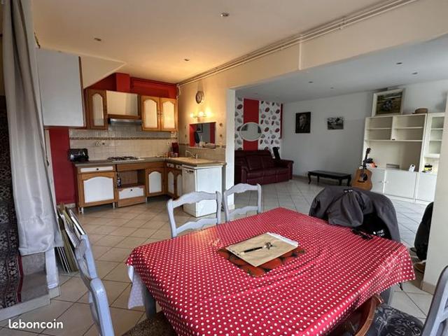 Maison vente à Saint-Denis, Stains