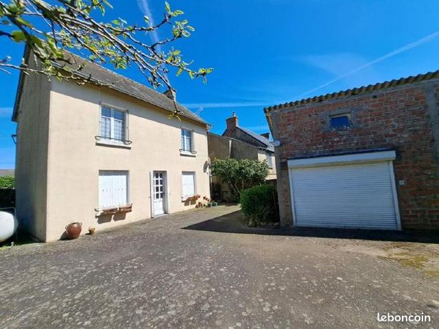 Maison vente à Ballots, Mayenne