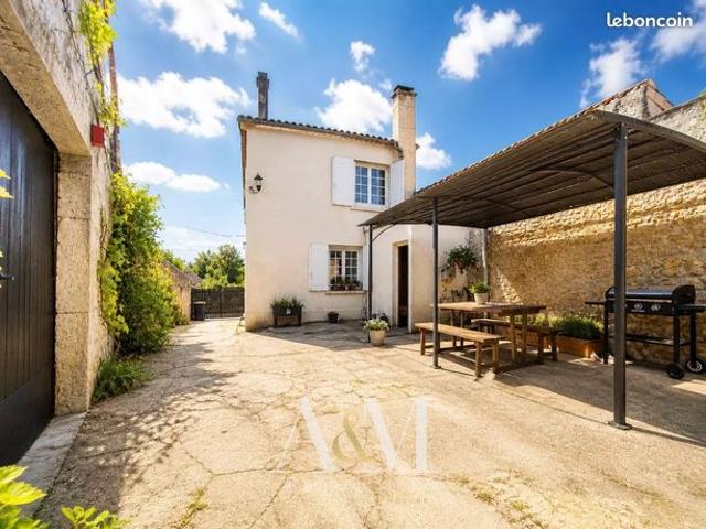 Maison vente à Angoulême, Garat