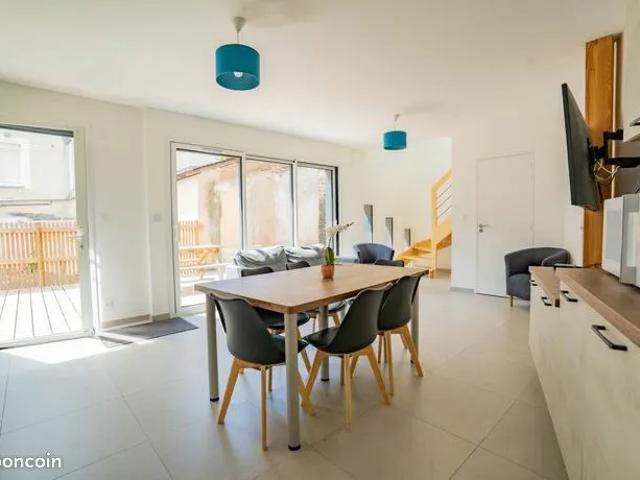 Maison location à La Roseraie, Angers