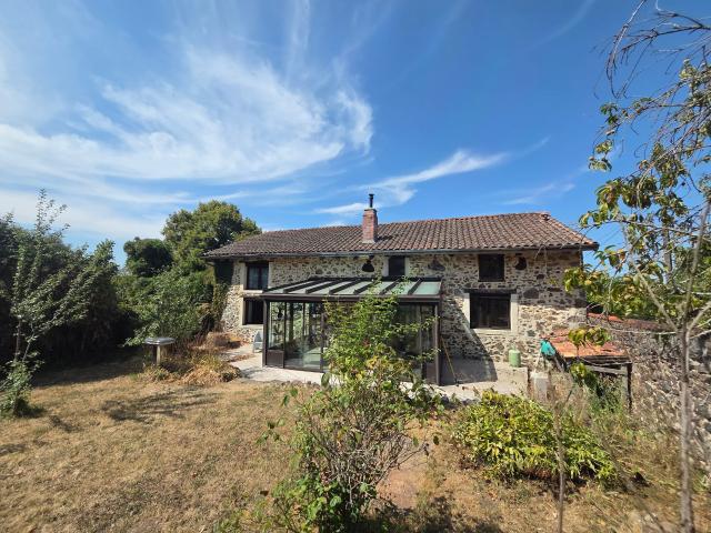 Maison vente à Confolens, Nouvelle-Aquitaine