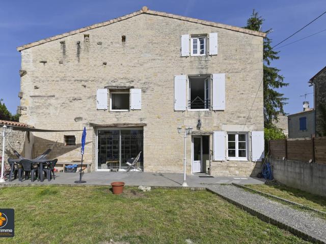 Maison vente à Niort, Vallans