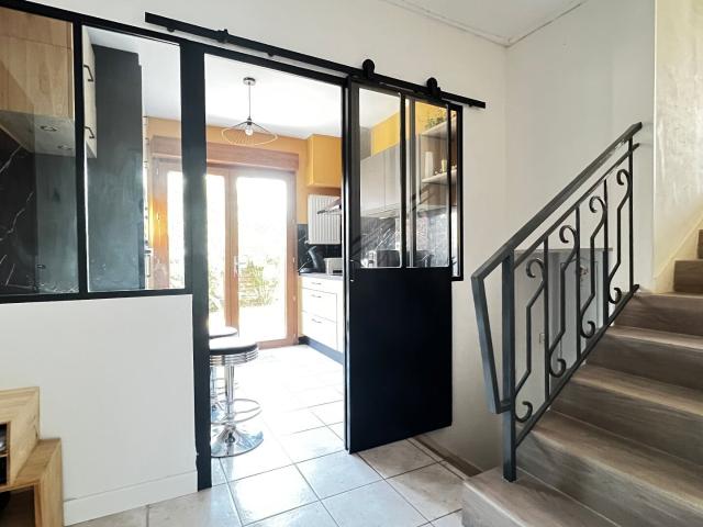 Maison vente à Saintes, Médis