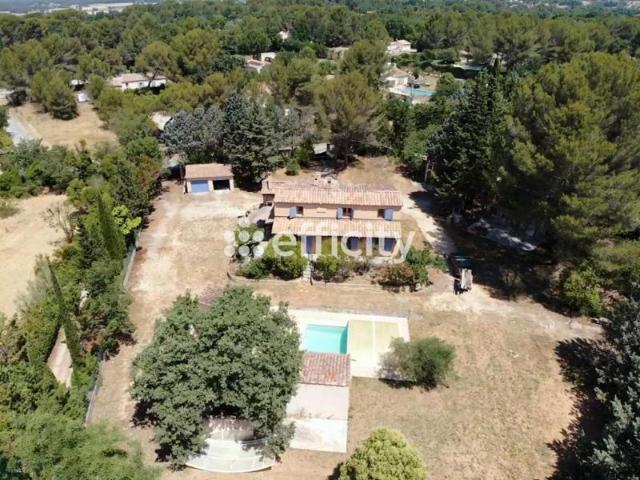 Maison location à Aix-en-Provence, Saint-cannat