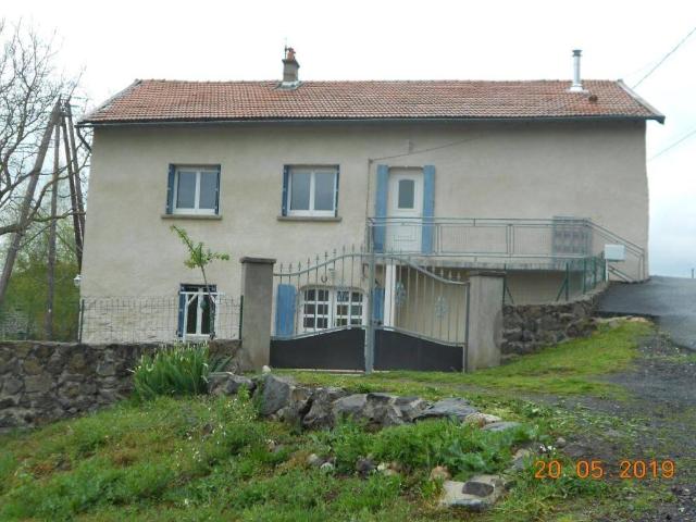 Maison location à Saint-Martin-de-Fugères, Haute-Loire