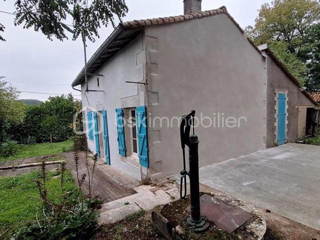 Maison vente à Montmorillon, Voulême