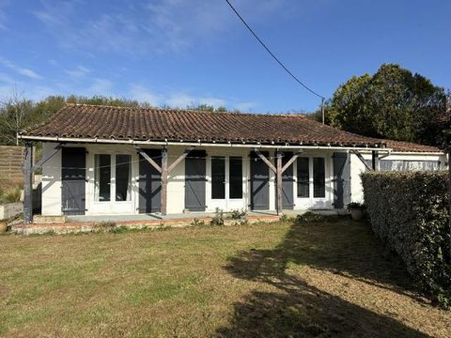 Maison vente à Montmorillon, Genouillé