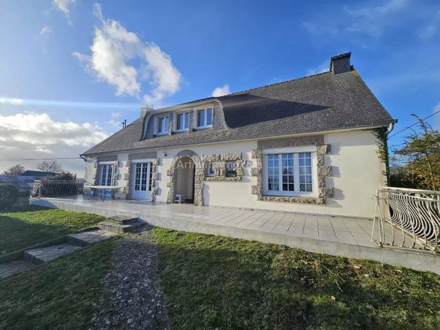 Maison vente à Guingamp, Bretagne