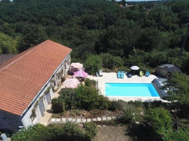 Maison vente à La Courtille, Civray