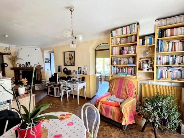 Maison vente à Mantes-la-Jolie, Follainville-dennemont