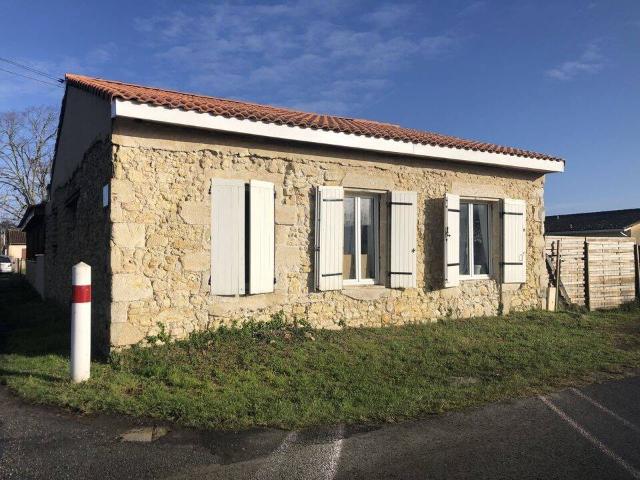 Maison vente à Queyrac, Cantelaude Maison vente à Queyrac, Cantelaude