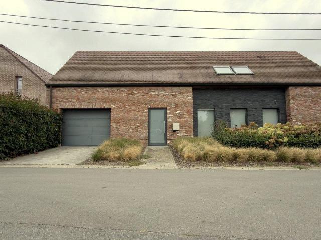 Maison location à Escanaffles, Celles