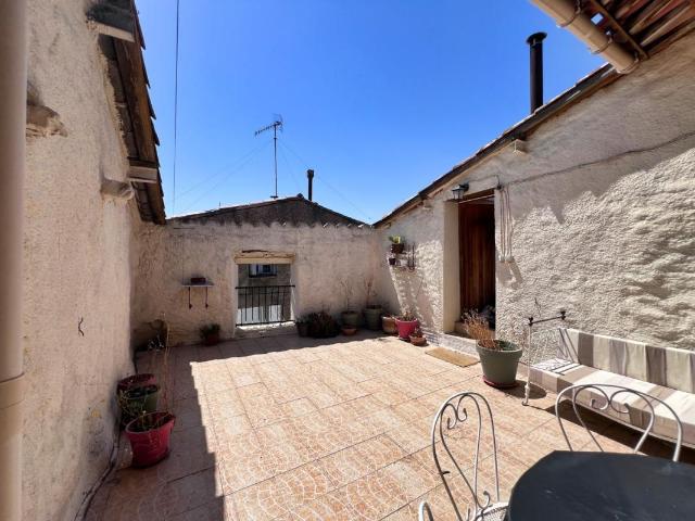 Maison vente à Narbonne, Bize-minervois