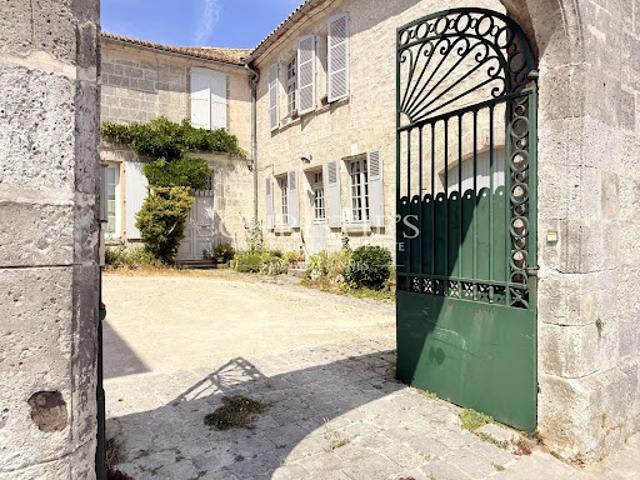 Maison vente à Angoulême, Aignes-et-puypéroux