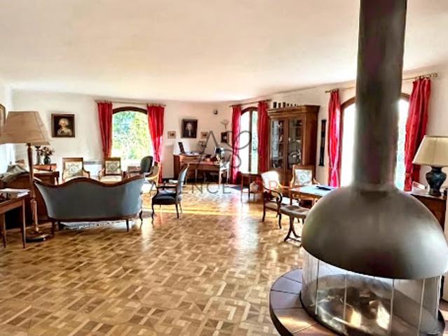 Maison vente à Saint-Germain-en-Laye, Le Vésinet