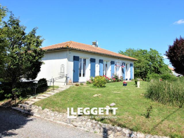 Maison vente à Charmé, Charente