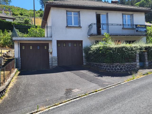 Maison vente à Riom-ès-Montagnes, Cantal