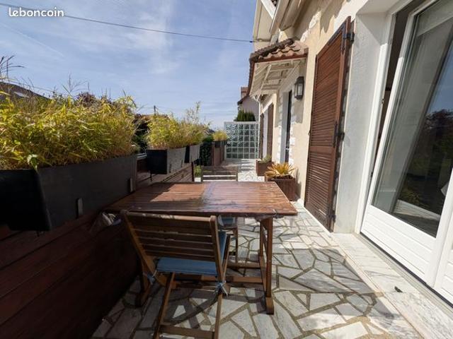Maison vente à Versailles, Les Clayes-sous-bois
