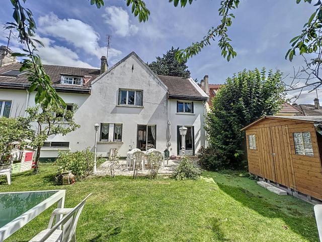 Maison vente à Versailles, Plaisir