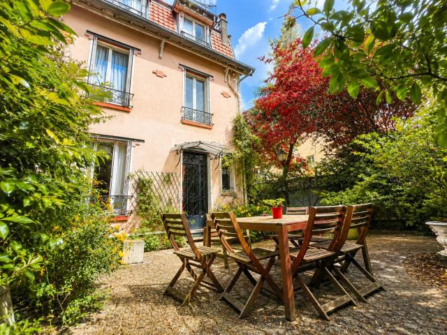 Maison vente à Paris, Île-de-France