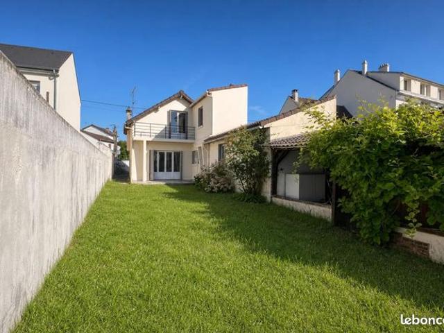 Maison vente à Saint-Germain-en-Laye, Carrières-sur-seine