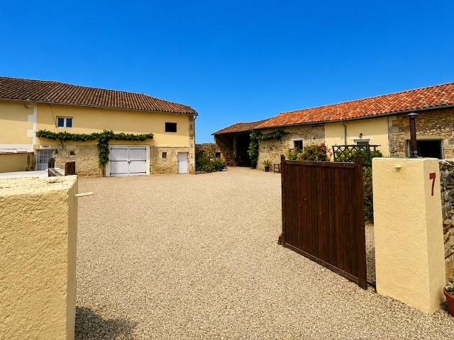 Maison vente à Montmorillon, Champniers