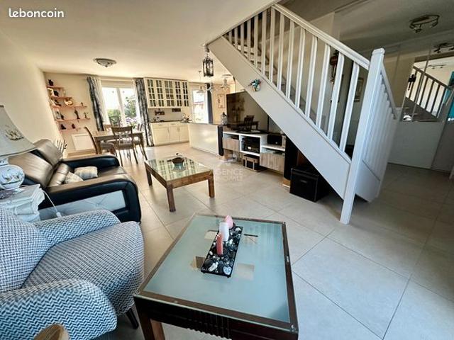 Maison vente à Saint-Germain-en-Laye, Carrières-sous-poissy
