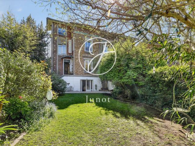 Maison vente à Nanterre, Garches