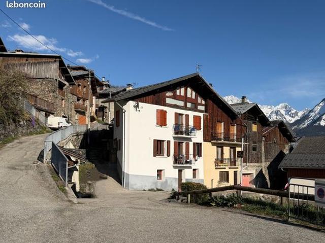 Maison vente à Roanne, Montagny