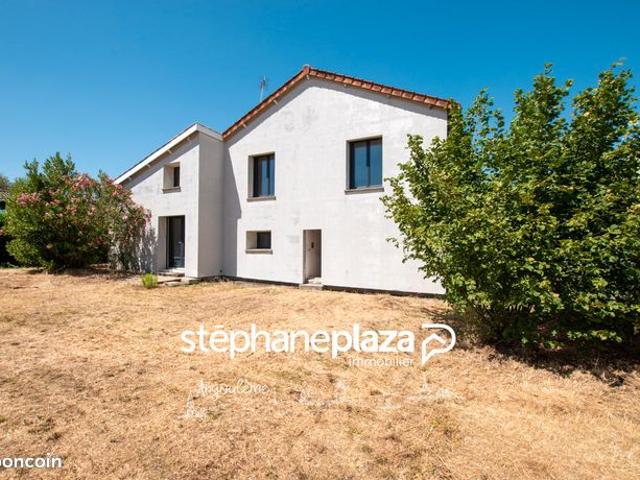 Maison vente à Angoulême, Aignes-et-puypéroux