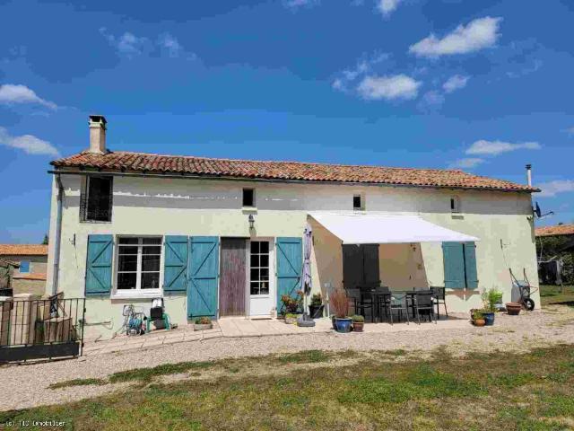 Maison vente à Confolens, Villefagnan