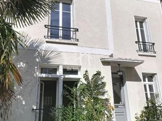 Maison vente à Courbevoie, Hauts-de-Seine