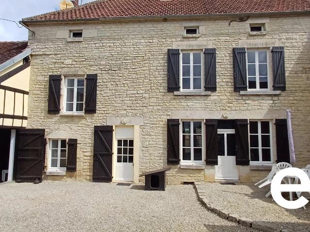 Maison vente à Moulins-en-Tonnerrois, Yonne
