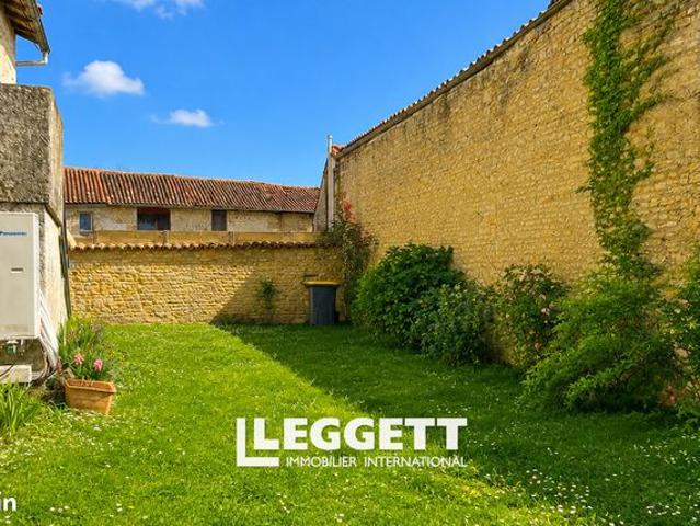 Maison vente à Confolens, Besse