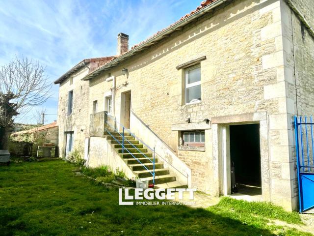 Maison vente à Confolens, Besse