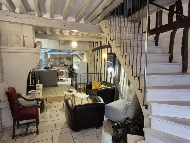 Maison vente à Centre Ville, Compiègne