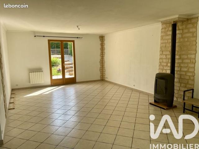 Maison vente à Sens, Courtois-sur-yonne