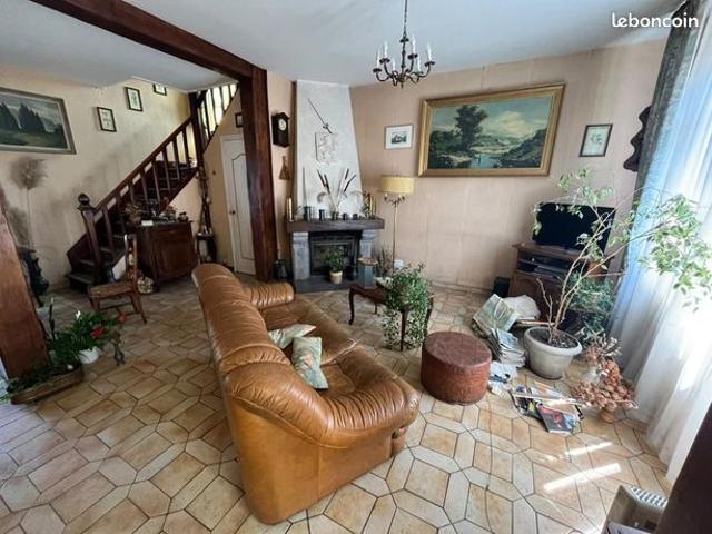 Maison vente à Cambrai, Honnechy