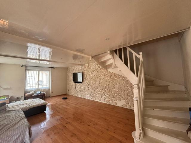 Maison vente à Bourg-en-Bresse, Bâgé-le-châtel